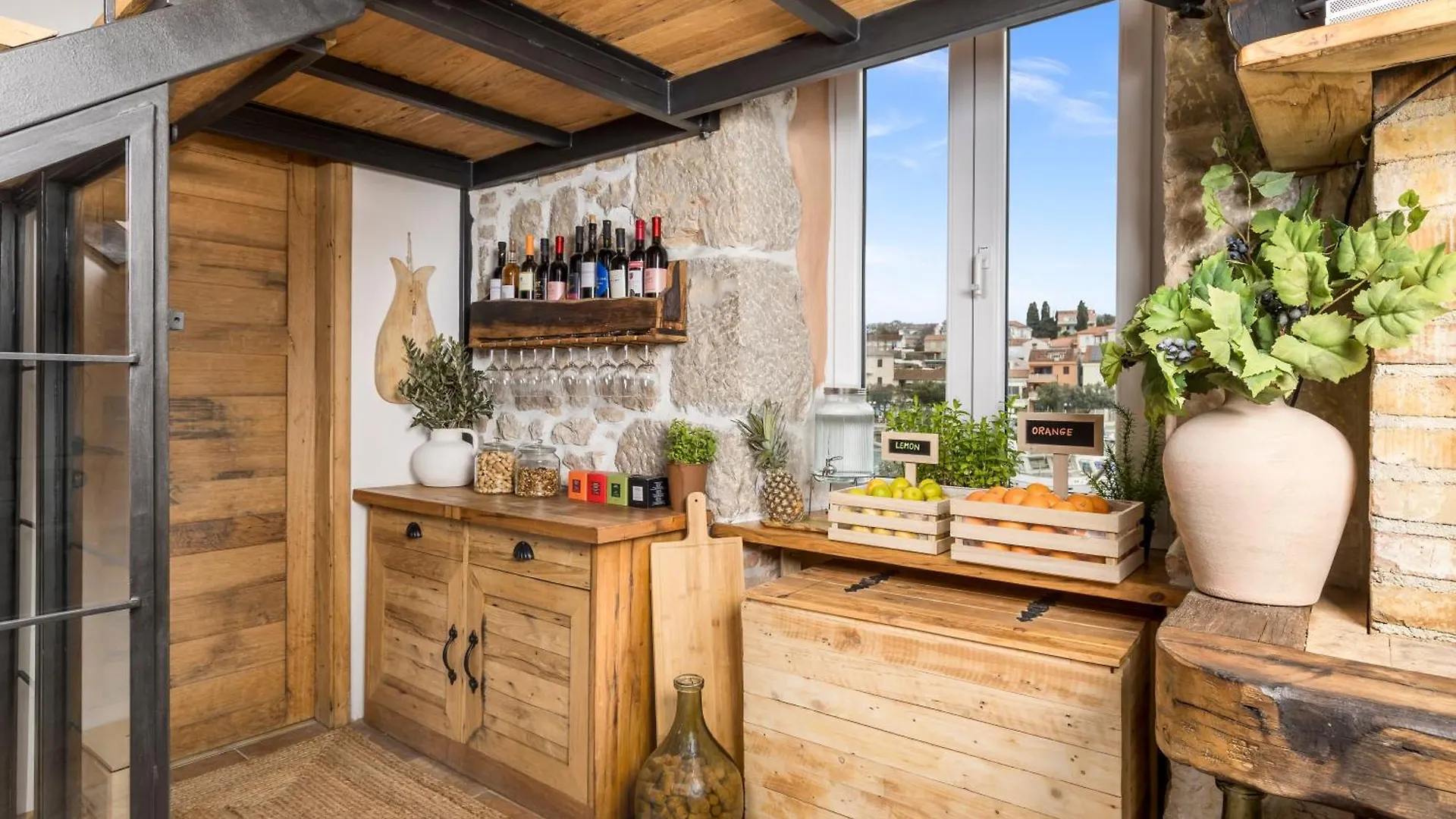 The House Hotel Malinska Guest house