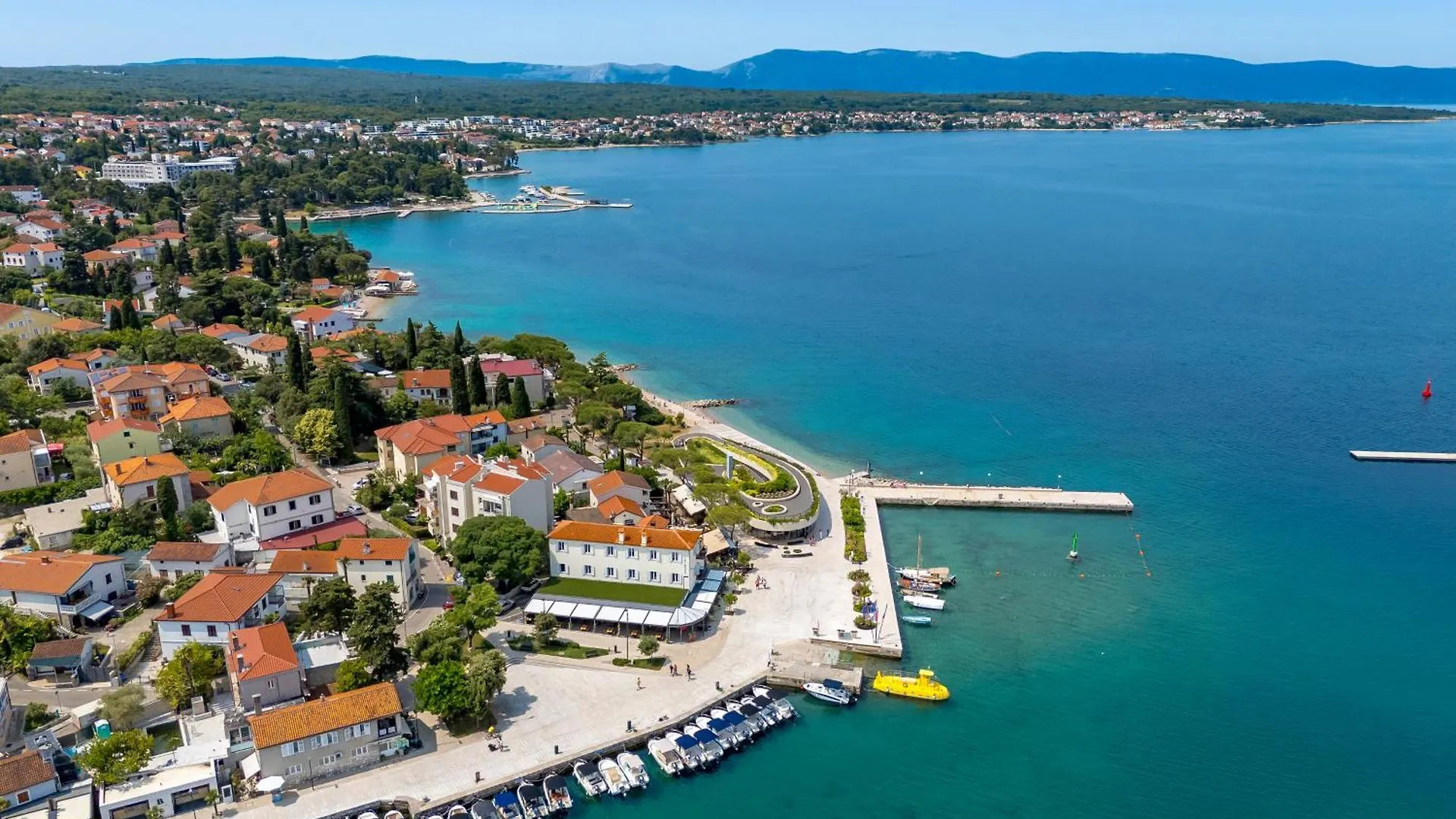 The House Hotel Malinska Guest house